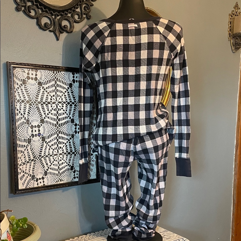 Victoria's Secret Black and White Plaid Pajama Set - Picture 6 of 7